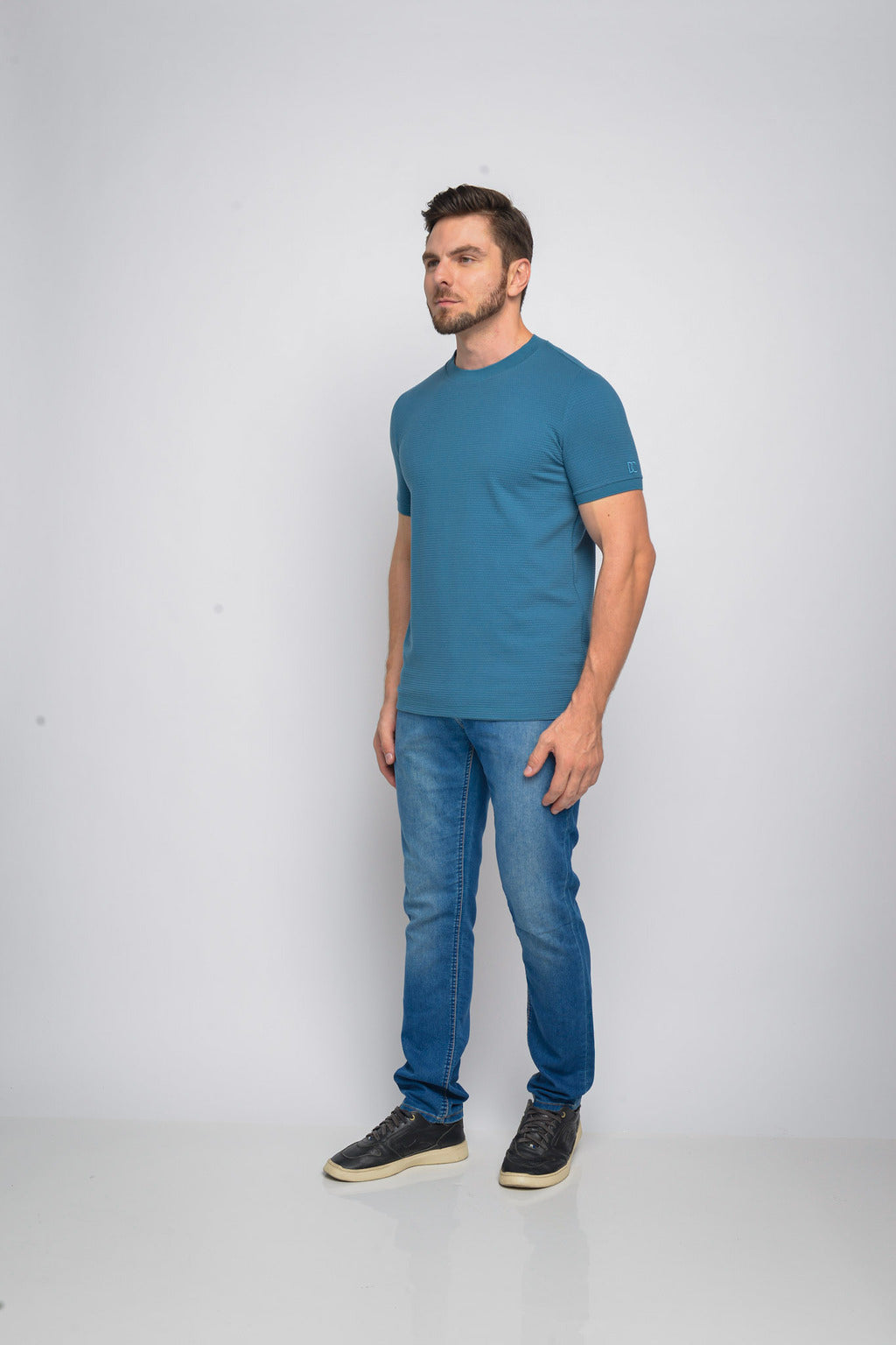 Camiseta Estruturada Azul – Coleção Essência