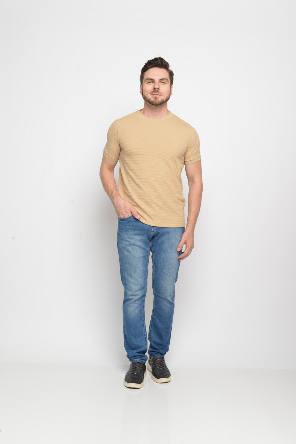 Camiseta Estruturada Bege – Coleção Essência