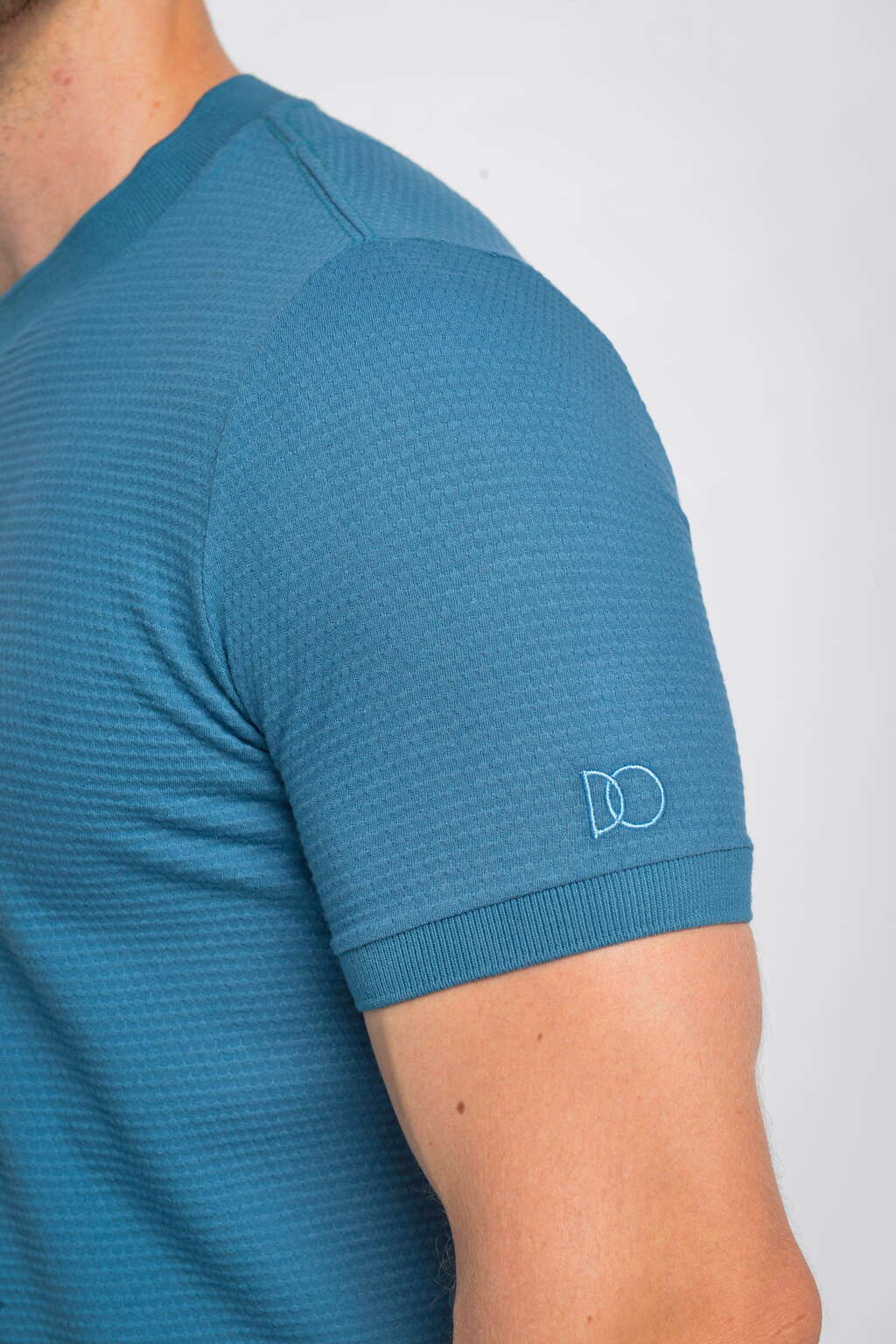 Camiseta Estruturada Azul – Coleção Essência